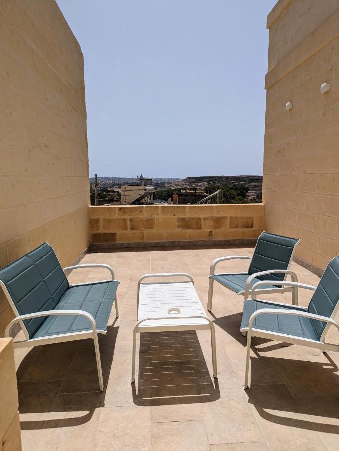 Sea Holly Gozo Bed & Breakfast Надур Екстериор снимка