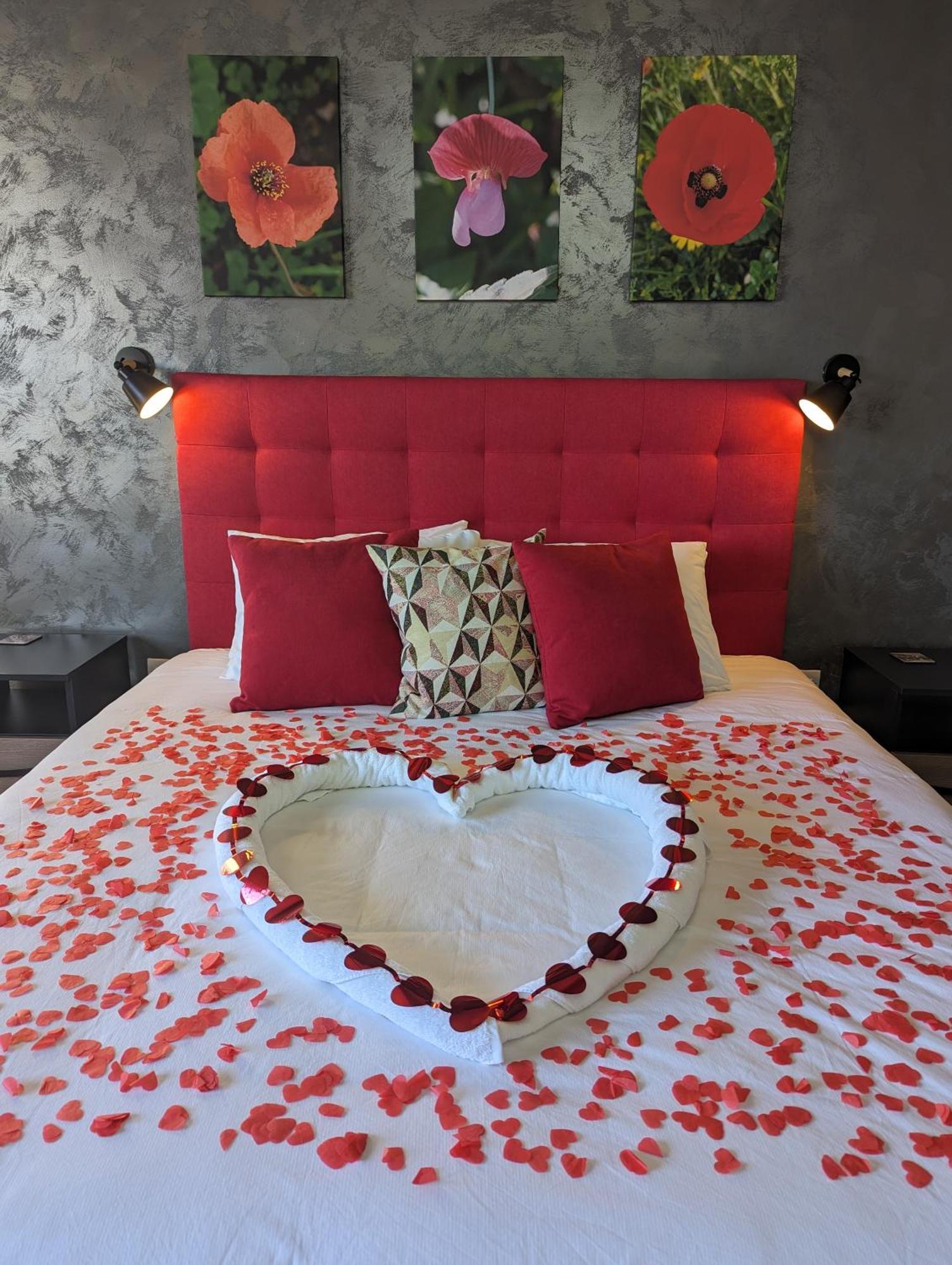 Sea Holly Gozo Bed & Breakfast Надур Екстериор снимка